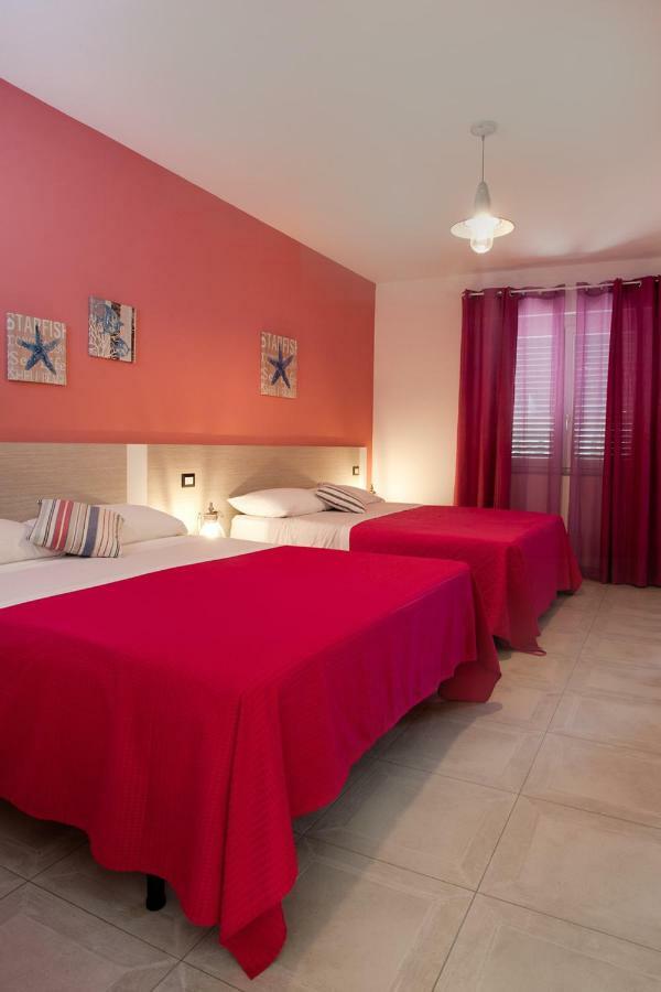 B&B A Due Passi Dal Mare Catona Di Reggio Calabria Exterior foto